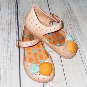 Mini Melissa Jelly Soft Closed Toe Mary Jane Pineapple Sandals. Size 7. Vacation